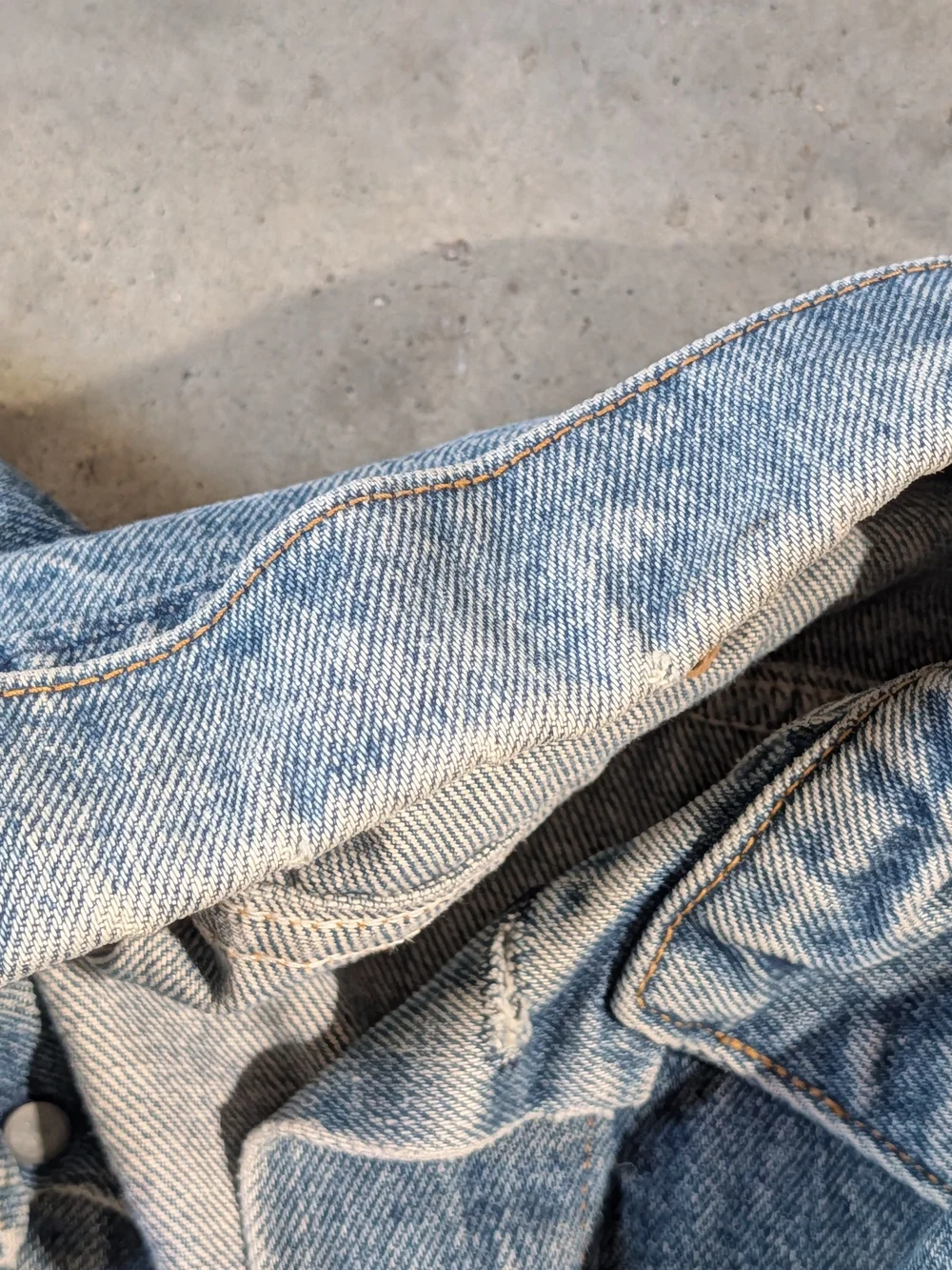 Vintage 1980s Levi's Denim Trucker Jacket Type III USA